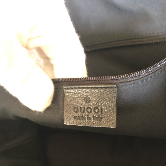 Gucci Small GG Canvas Abbey Tote - Picture 8 of 10